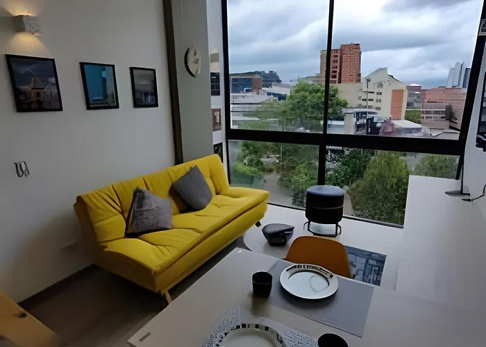 Loft Moderno Con Vista A Los Cerros En Chapinero